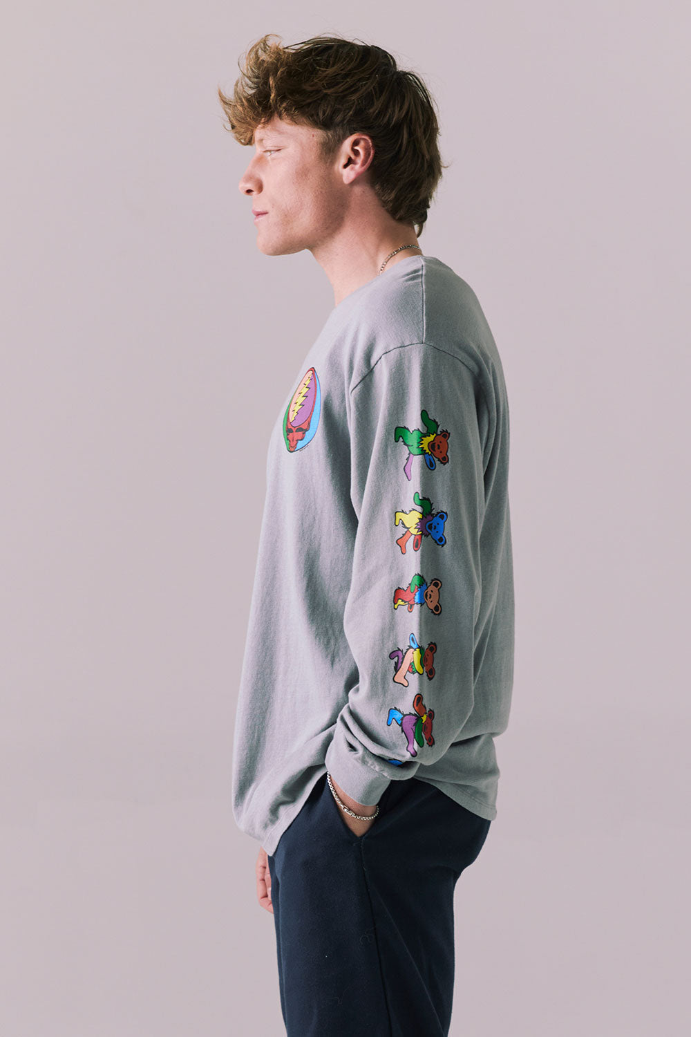 Grateful Dead Stealie Long Sleeve – Silver Grey Rainbow Skull Graphic Tee
